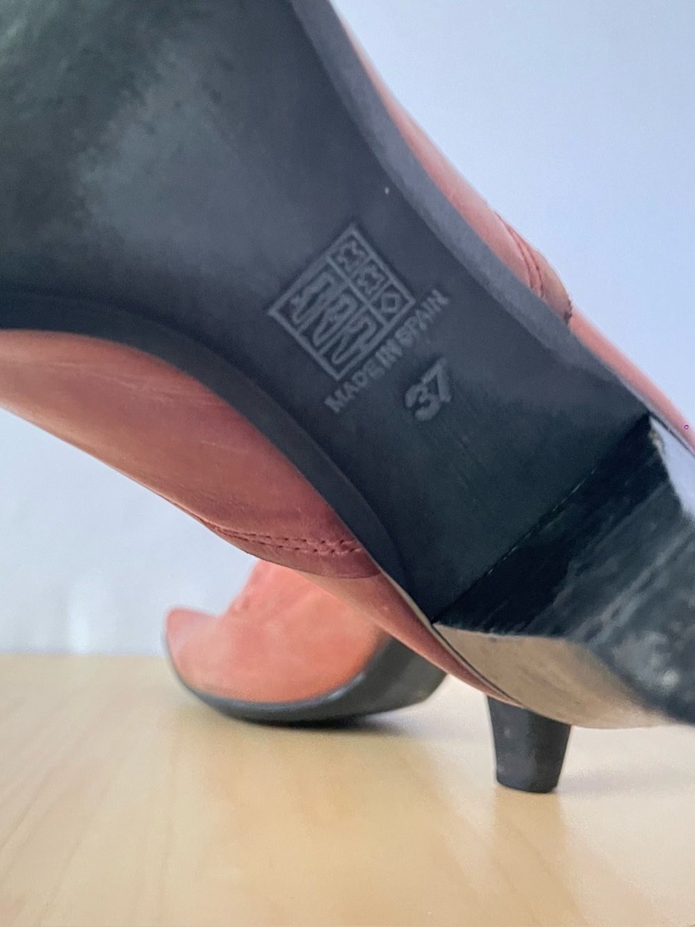 Spira Coral Leather Pointed-Toe Heels | EU 37 - Picture 7 of 9
